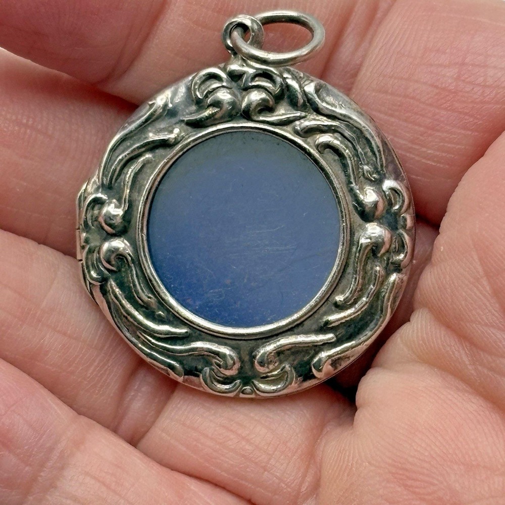 Vintage Sterling Silver Locket Repousse Floral Holds Two Pictures